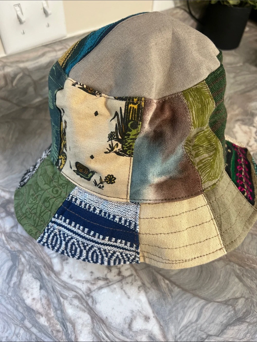 Kantha Bucket Hat - Multicolor - Picture 3 of 7